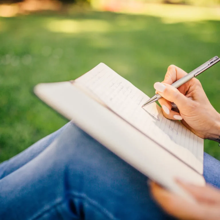 the-benefits-of-journaling-for-mental-health-and-self-care